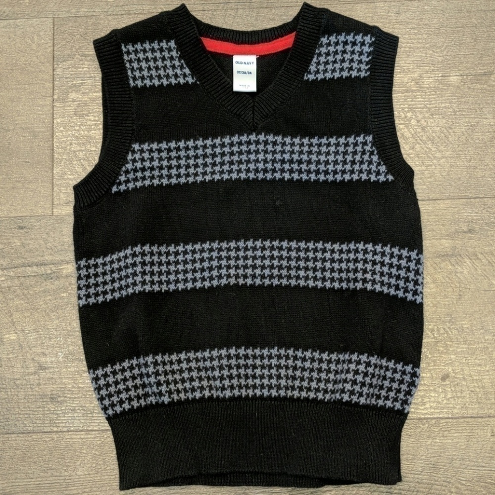 Old Navy Boys Black and Gray Houndstooth Sweater Vest Size 3T EUC